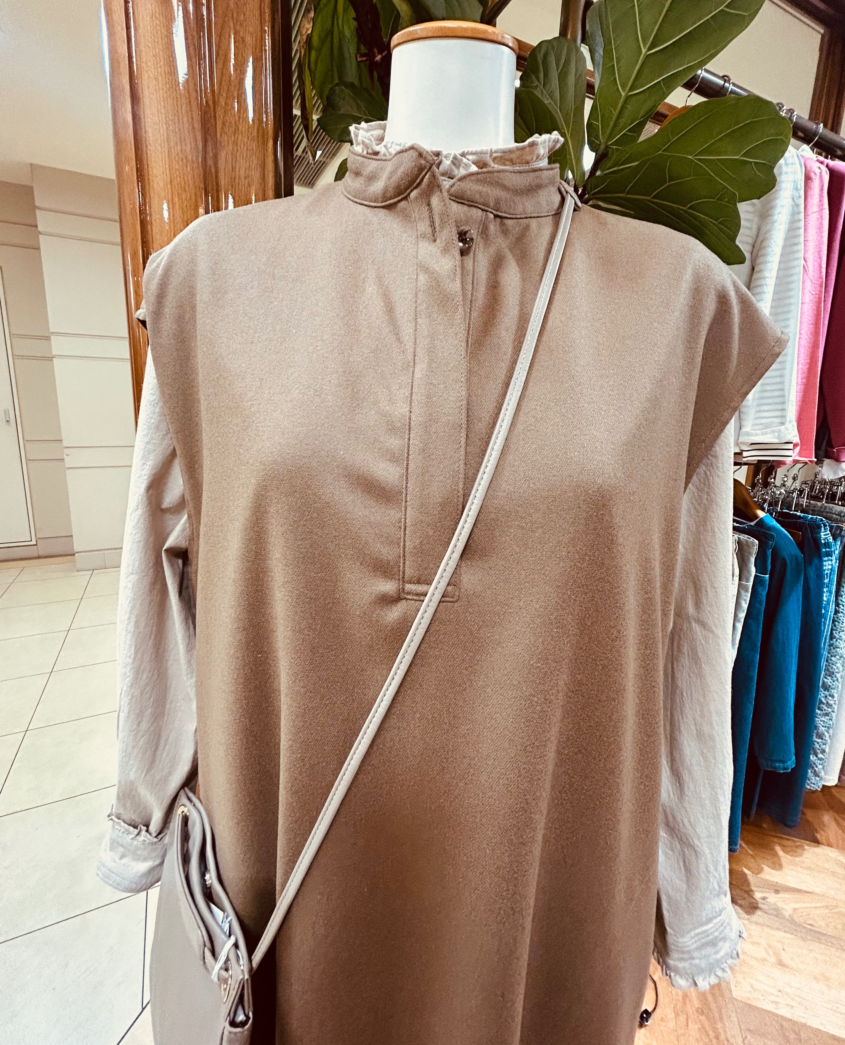 着回し自在❣️ドロップショルダージャンパースカート✨ | マドモアゼルノンノン | 大丸札幌店公式 SHOP BLOG