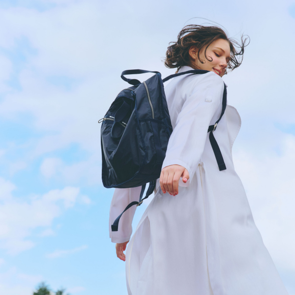ESSENTIAL CARRYALL BPブランC（バックパック/リュック