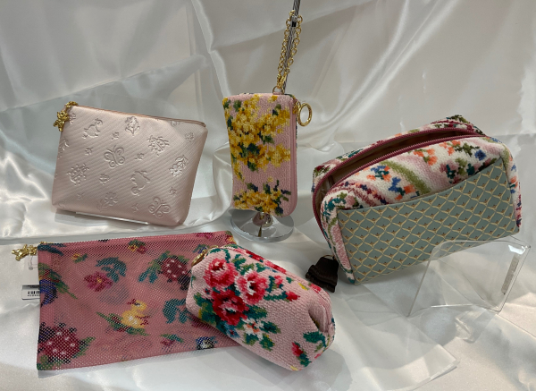フェイラー】春を呼ぶピンクのポーチたち | フェイラー | 大丸札幌店公式 SHOP BLOG
