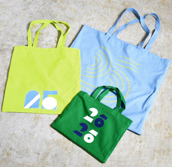 ドゥセー〉25周年限定トートバッグが入荷しました?? | ドゥ・セー | 大丸札幌店公式 SHOP BLOG