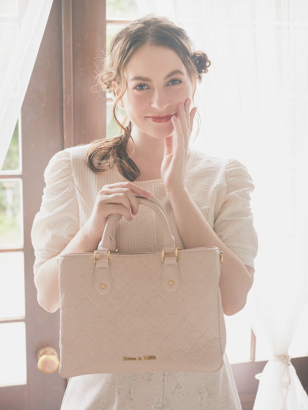 人気のモノグラムシリーズから新型バッグが登場🎀 | メゾンドフルール | 大丸札幌店公式 SHOP BLOG