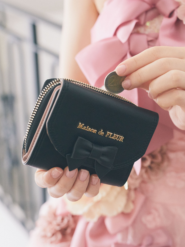65%OFF【送料無料】 バイカラーがポイントの新作ミニウォレット＆キーケースが入荷 小物